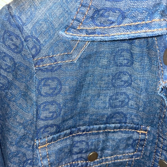 Vintage Gucci monogram button up top - Picture 5 of 9